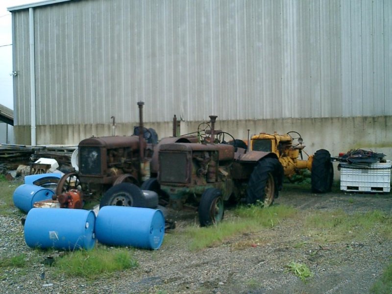 tractors01.jpg